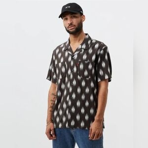 Levi's Shirt Mens Medium Black Relaxed Fit Lightweight Button Up Short Sleeve M